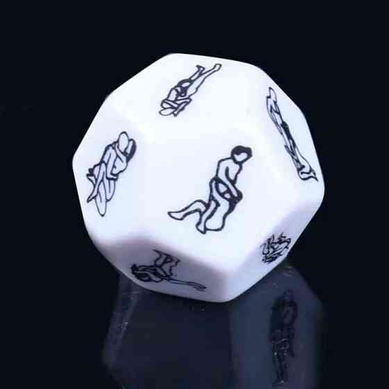 Романтическая игра двенадцатигранный кубик 