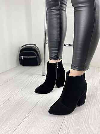 Модні черевики жіночі демісезонні весна-осінь чорні з натуральної замші на підборах р. 36, 37 2 Коломыя