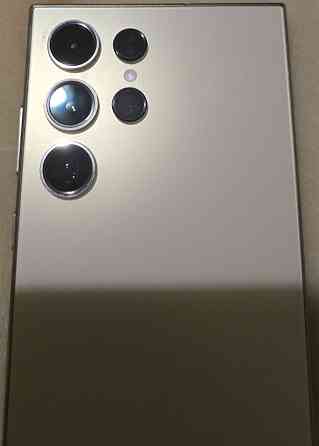Смартфон Samsung Galaxy S24 Ultra Gold 12/512Gb. Киев