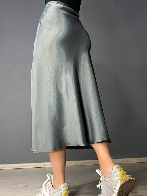 Спідниця жіноча Mix Ray 4093 на резинці атласний шовк косий крій середня довжина сіра, сірий, M Київ - фото 10