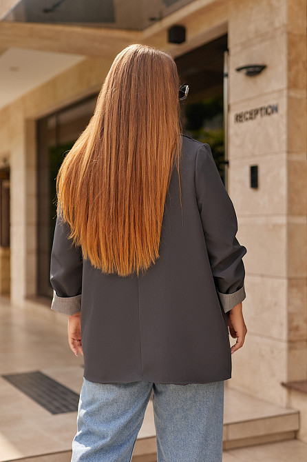 Жіночий базовий піджак на підкладці з манжетами "Lavita" | Норма і батал Графіт, 54-56 Київ - фото 2