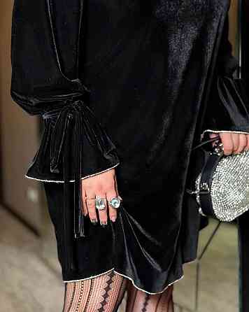 Жіноче привабливе оксамитове плаття прямого силуету Чорне, 58/60 Одеса