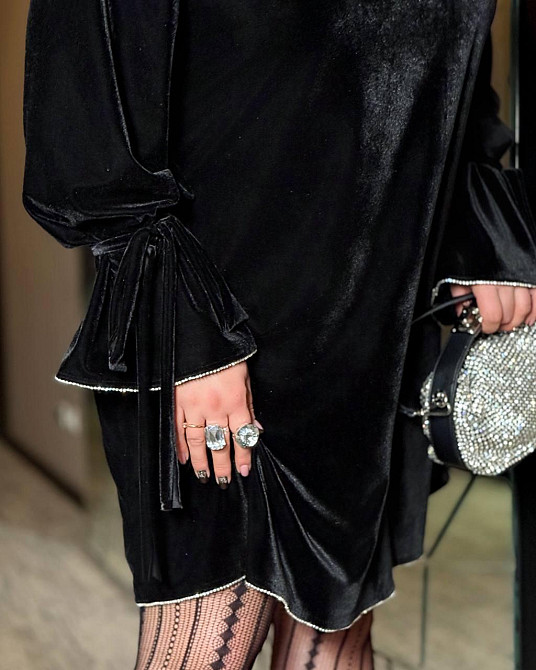 Жіноче привабливе оксамитове плаття прямого силуету Чорне, 58/60 Одеса - фото 4