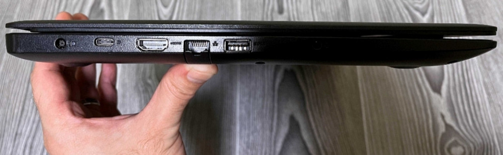Ноутбук DELL Latitude 3590 15.6