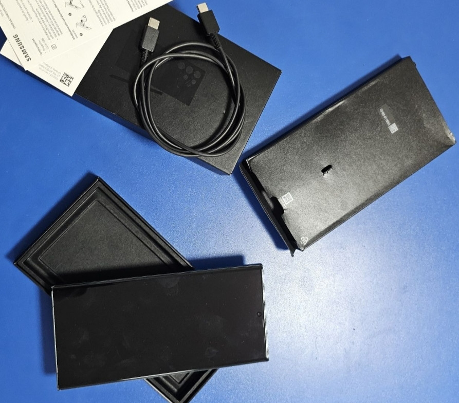 Телефон Samsung S23 Ultra 12/256Gb. Киев - изображение 2