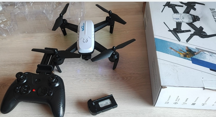 Дрон дитячий 2 акумулятори. Харків - фото 1