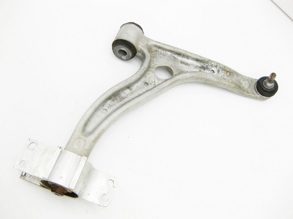 Mercedes-Benz  A2463304800 Нижній важіль передньої підвіски правий CLA Shooting Brake X117 CLA C117 A-class W176 B-class W246 Одеса - фото 3