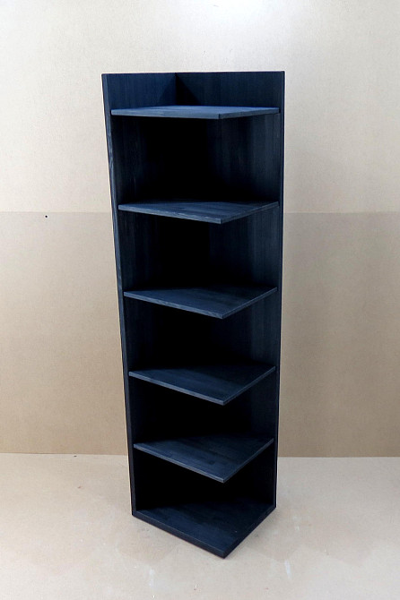 Книжный стеллаж 