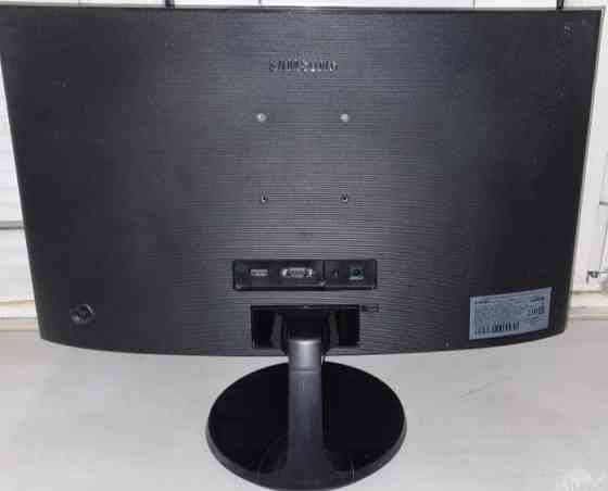 Монітор вигнутий Samsung C24F390FHl. Київ
