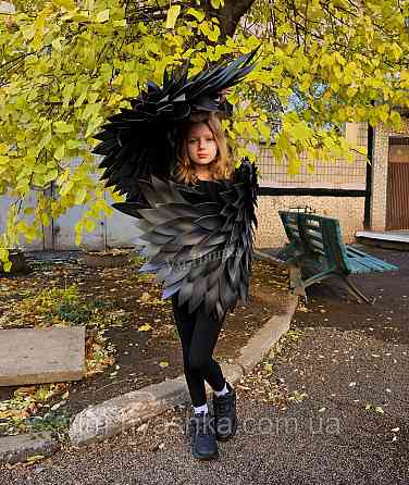 Чорні гнучкі великі крила Кривий Ріг