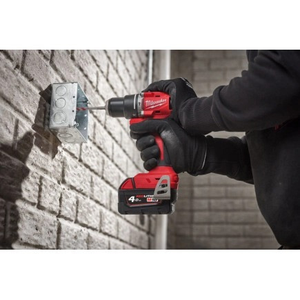 Дрель-шуруповерт аккумуляторная ударная бесщеточная Milwaukee M18 BLPDRC-402C 18 В, 60,5 Н·м, 2 АКБ 4 А·ч Киев - изображение 9