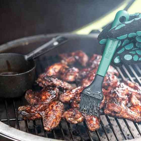 Чугунный сотейник с кисточкой для смазки Big Green Egg 127822 Код: 012960 Ровно