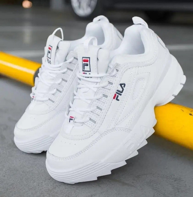 Кроссовки Женские FILA Disruptor Белые Кожаные Фила (размеры: 36,37) Видео Обзор Днепр - изображение 7