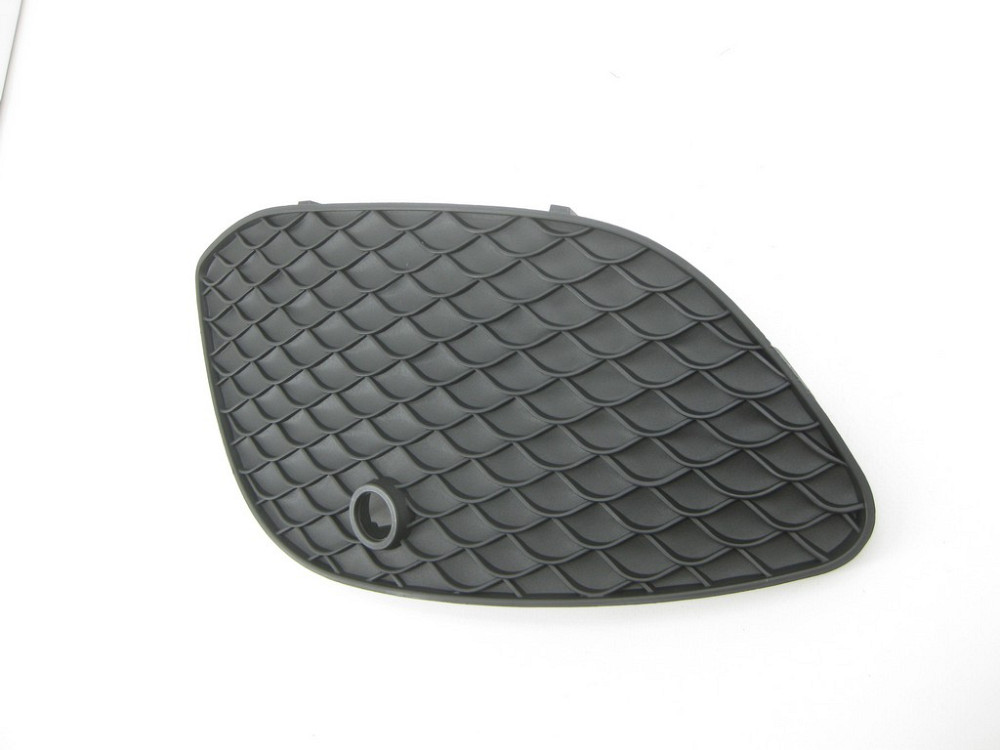 Mercedes-Benz  A2538850122 Нова декоративна бічна сітка у передній бампер під парктронік ліва GLC X253 Одеса - фото 3