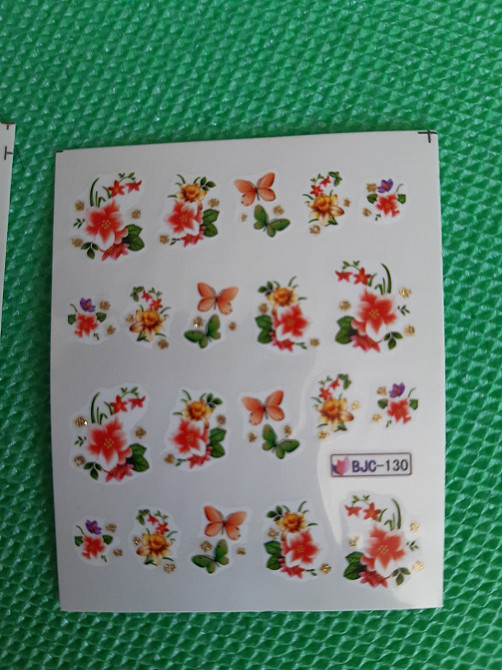 Наклейка на ногти бабочки с цветочками - размер стикера 6*5см, инструкция по применению есть в описании товара Киев - изображение 1