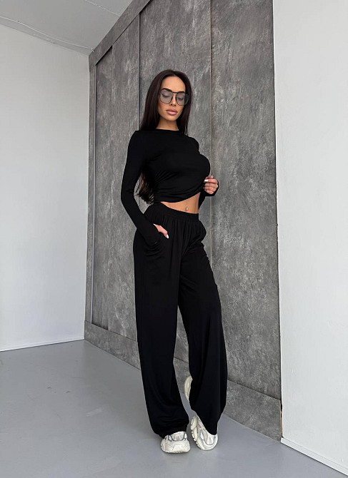 Женский стильный базовый костюм из мягкой эластичной ткани. Черный, 46/48 Одесса - изображение 2
