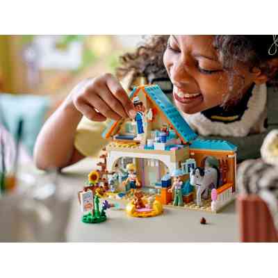Конструктор LEGO Friends Ветеринарная клиника для лошадей и домашних любимцев (42651) Винница