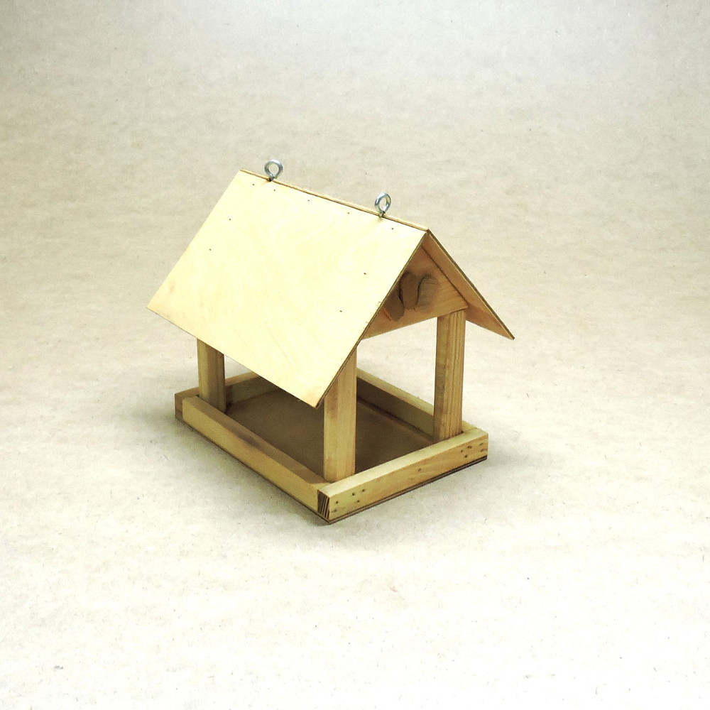 Кормушка садовая для птиц 