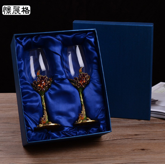 Келихи для вина ІРИС золотий 2 шт. з метал декором, кристалами ПОДАРУНКОВА УПАКОВКА Кременчук