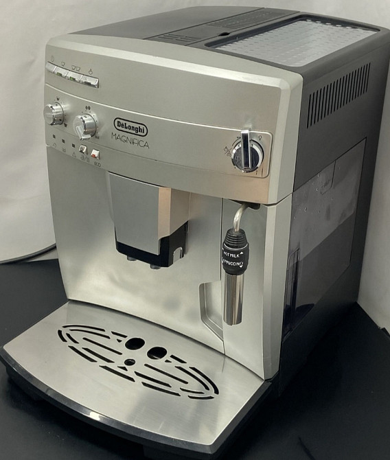 Кавомашина Delonghi Magnifica. Київ - фото 3