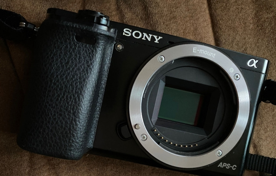 Фотоаппарат: SONY A6000. Харьков - изображение 1