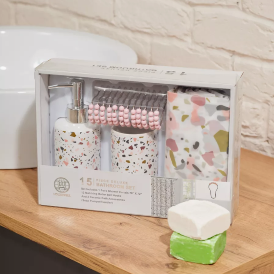 Шторка для ванной и душа набор аксессуаров и ванных принадлежностей: шторка,стакан для щеток,дозатор для мыла Каменец-Подольский