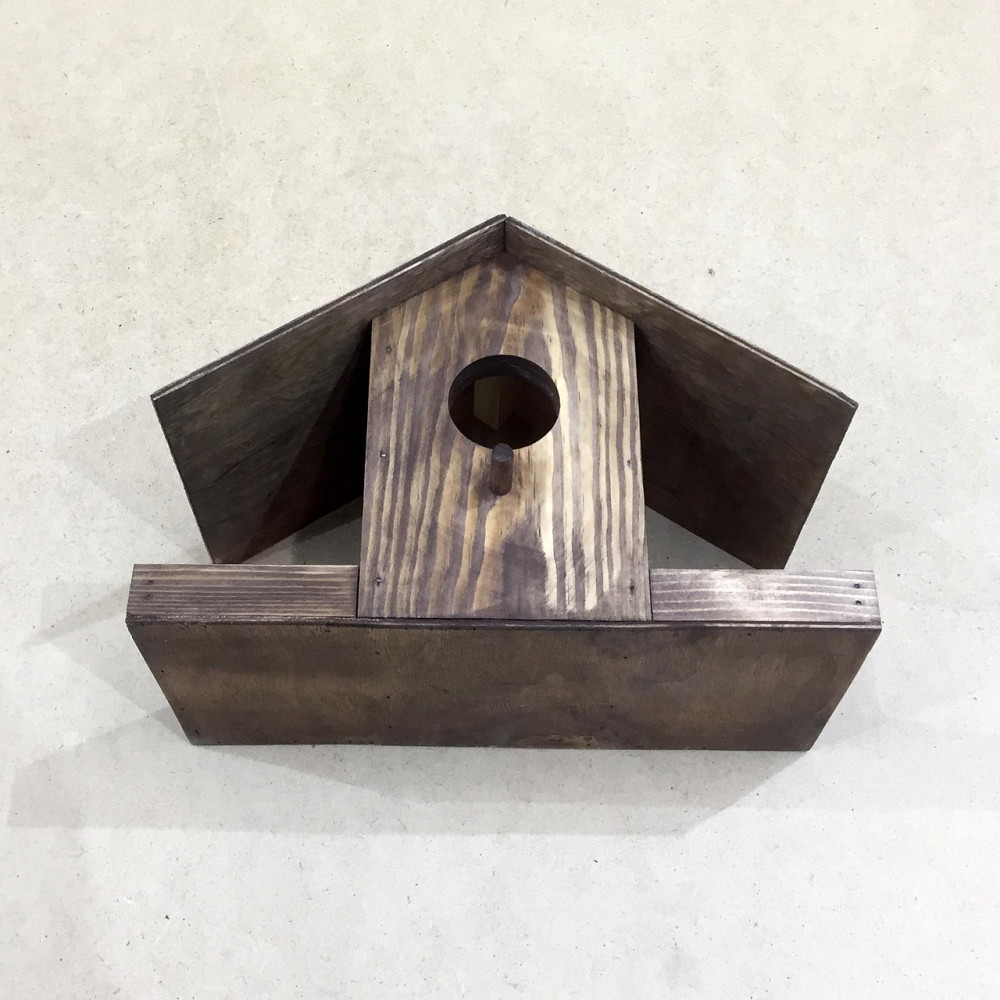 Кормушка со скворечником 