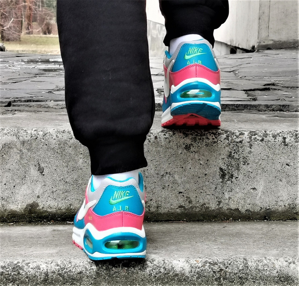 Кроссовки Nike 90 Женские Разноцветные с Амортизацией Цветные Найк (размеры: 36,37,38) Видео Обзор Днепр - изображение 9