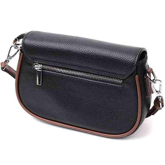 Шкіряна напівкругла сумка з цікавим магнітом-заскочкою для жінок Vintage 22441 Чорна Київ