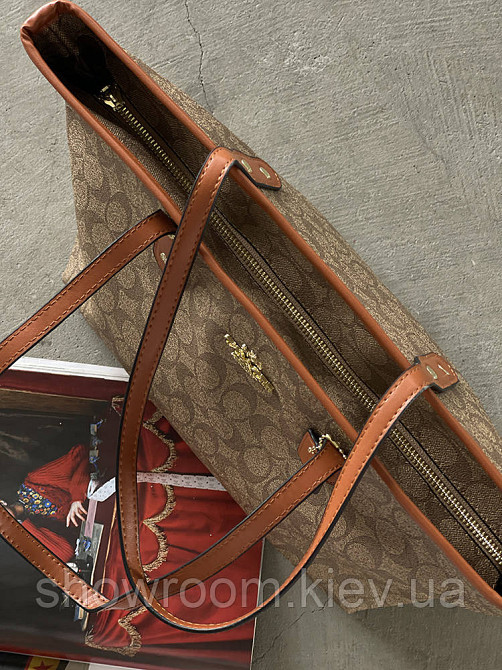 Жіноча сумка шоппер Coach City Tote світло-коричнева Київ - фото 7