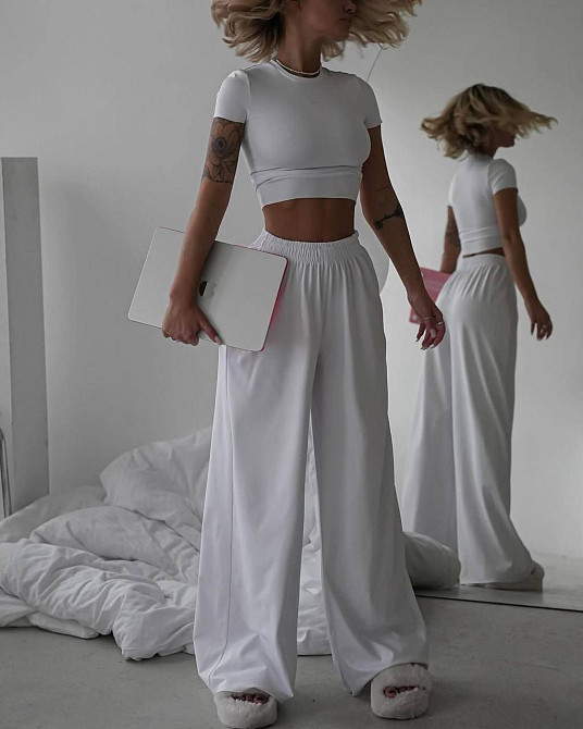 Женский базовый костюм двойка: футболка и штаны микродайвинг Одесса - изображение 1