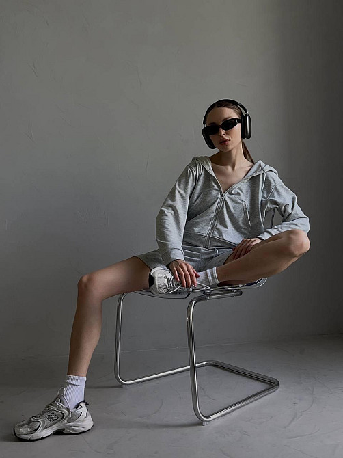 Женский прогулочный оверсайз костюм двойка: кофта и шорты двухнитка Меланж Одесса - изображение 2