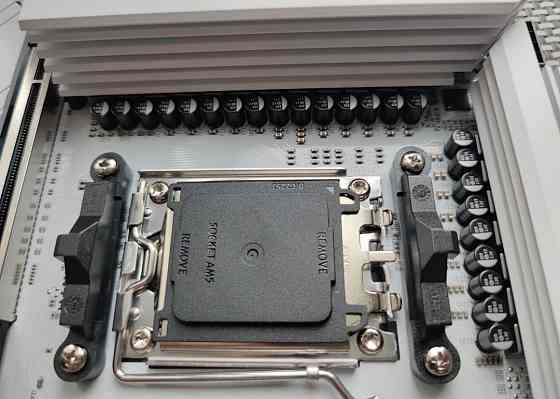 Материнська плата AMD B650M Snow Dream Київ