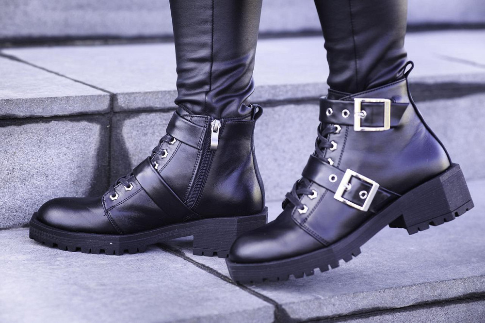 Черевики жіночі шкіряні демісезонні весна-осінь на низькому ходу чорні (2761) р. 38-40 / Череви Коломыя - изображение 2