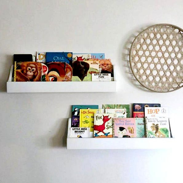 Настенная книжная полка 