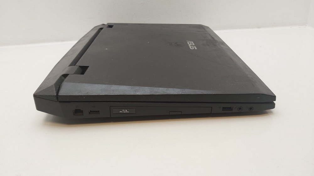 Ноутбук ASUS ROG G73J i7-720QM\2+2+2+2\0\ATI HD 5870 АКБ- (товар вживаний) Луцьк - фото 3