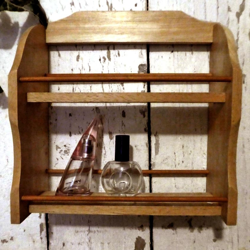 Полка для ванной 