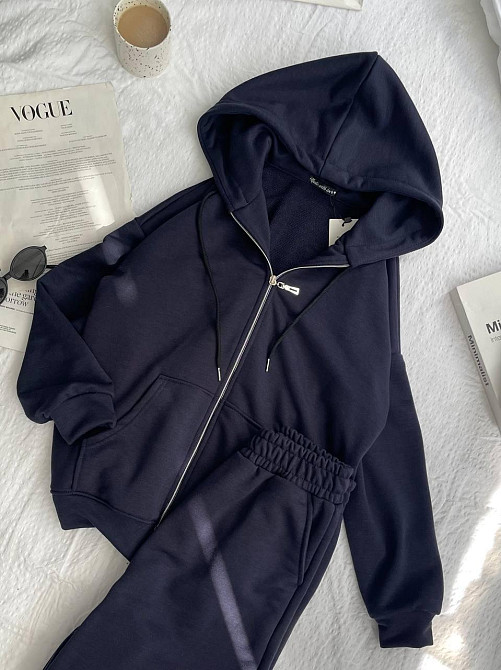 Женский прогулочный оверсайз костюм: кофта на молнии и штаны турецкая трехнить петля Темно-синий Одесса - изображение 3