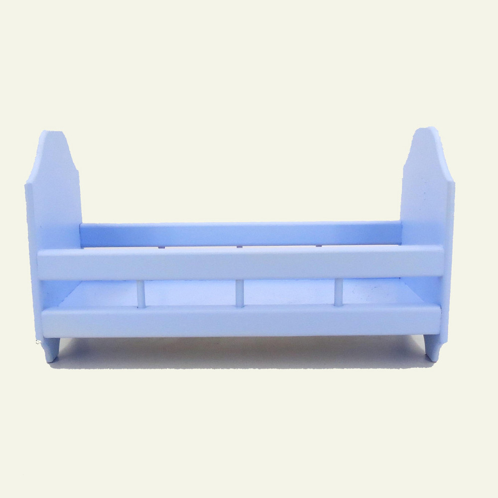 Кровать для кукол 