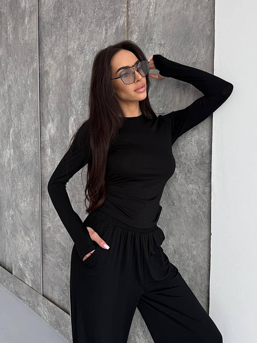 Женский стильный базовый костюм из мягкой эластичной ткани. Черный, 46/48 Одесса - изображение 10
