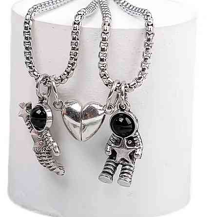 Парные кулоны космонавты магнитные на цепочке, подвески для влюбленных Киев