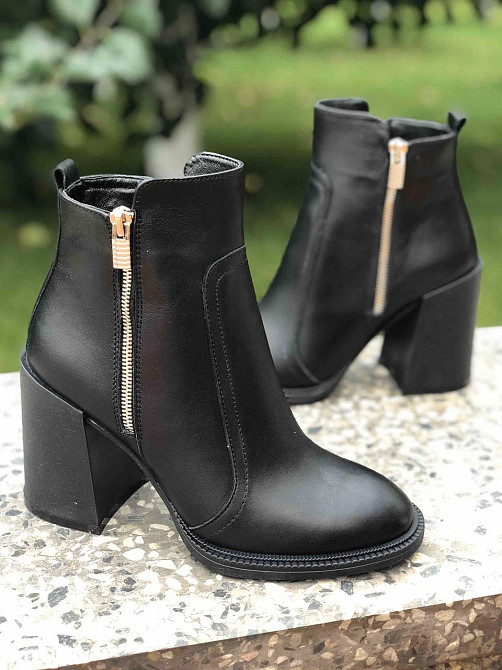 Чорні жіночі шкіряні черевики на стійкому каблуці весна осінь демісезонні, з натуральної шкіри Коломия - фото 1