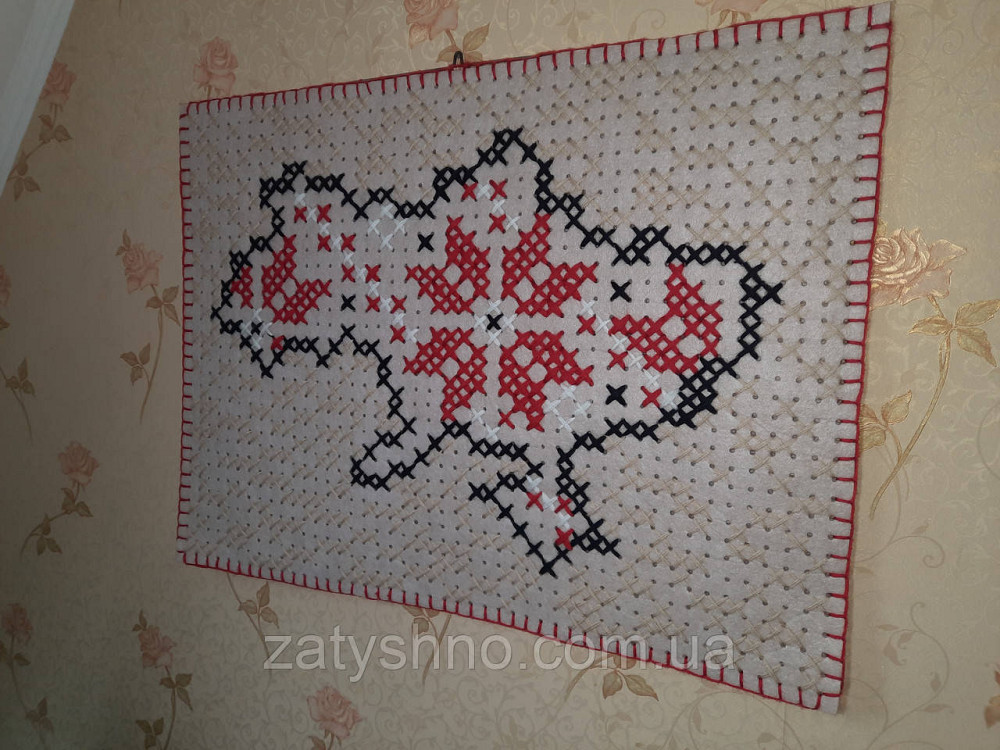 Вышитая картина на стену Карта Украины Киев - изображение 4