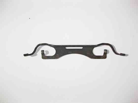 Mercedes-Benz  A0009937407 Пружина гальмівних колодок GL GLS X166 ML GLE W166 C292 Одесса