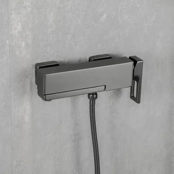 Змішувач для ванни з душовим гарнітуром GAPPO G3217-9 графіт Київ