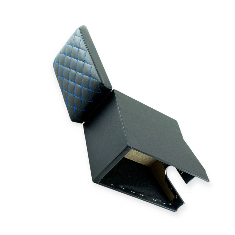 Подлокотник daewoo lanos черный с синей вышивкой ромб (кожзам) Мукачево - изображение 1