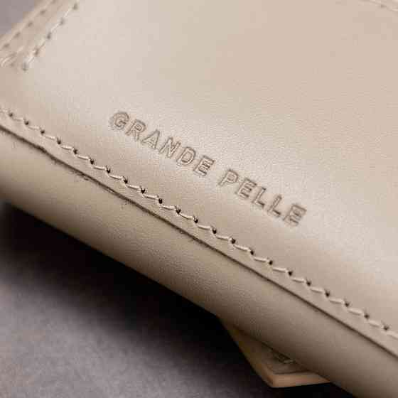 Женское компактное кожаное портмоне GRANDE PELLE 11520 Бежевый Киев