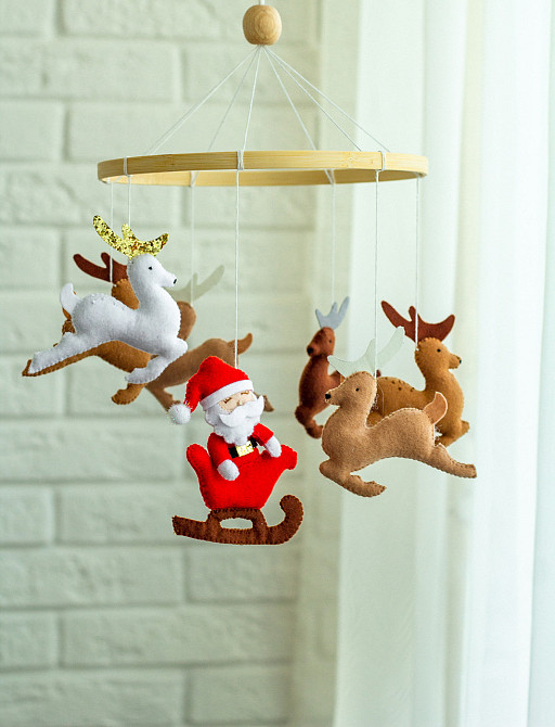 Дитячий мобіль на ліжечко «Санта та олені» Київ - фото 3