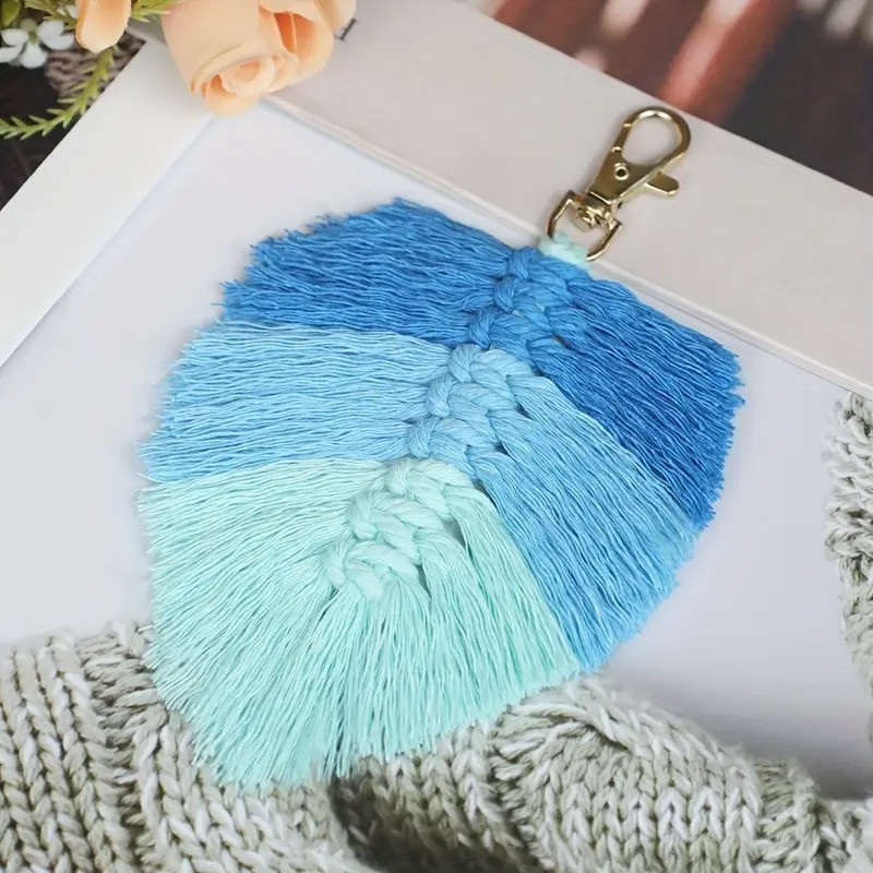 Набор макраме для творчества и ручного вязания брелока для ключей или декора на сумку 10х16см,синий Каменец-Подольский - изображение 2