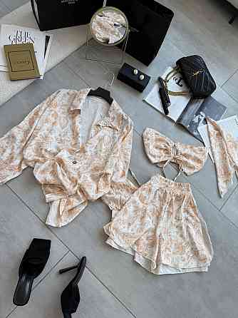 Жіночий літній принтований костюм четверка: хустка, кроп-топ, сорочка та шорти штапель/софт Беж Одеса